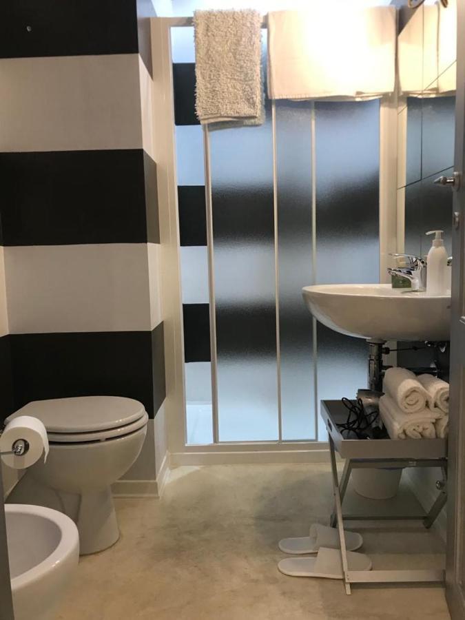 Sanctus Syrus 4 Hotel Albenga Buitenkant foto